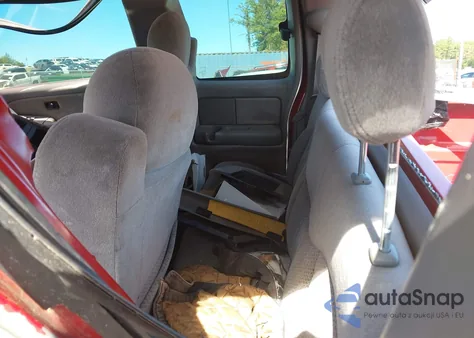 1999 Chevrolet Silverado 1500 Ls z USA, uszkodzony, nr VIN 2GCEC19T3X1244935